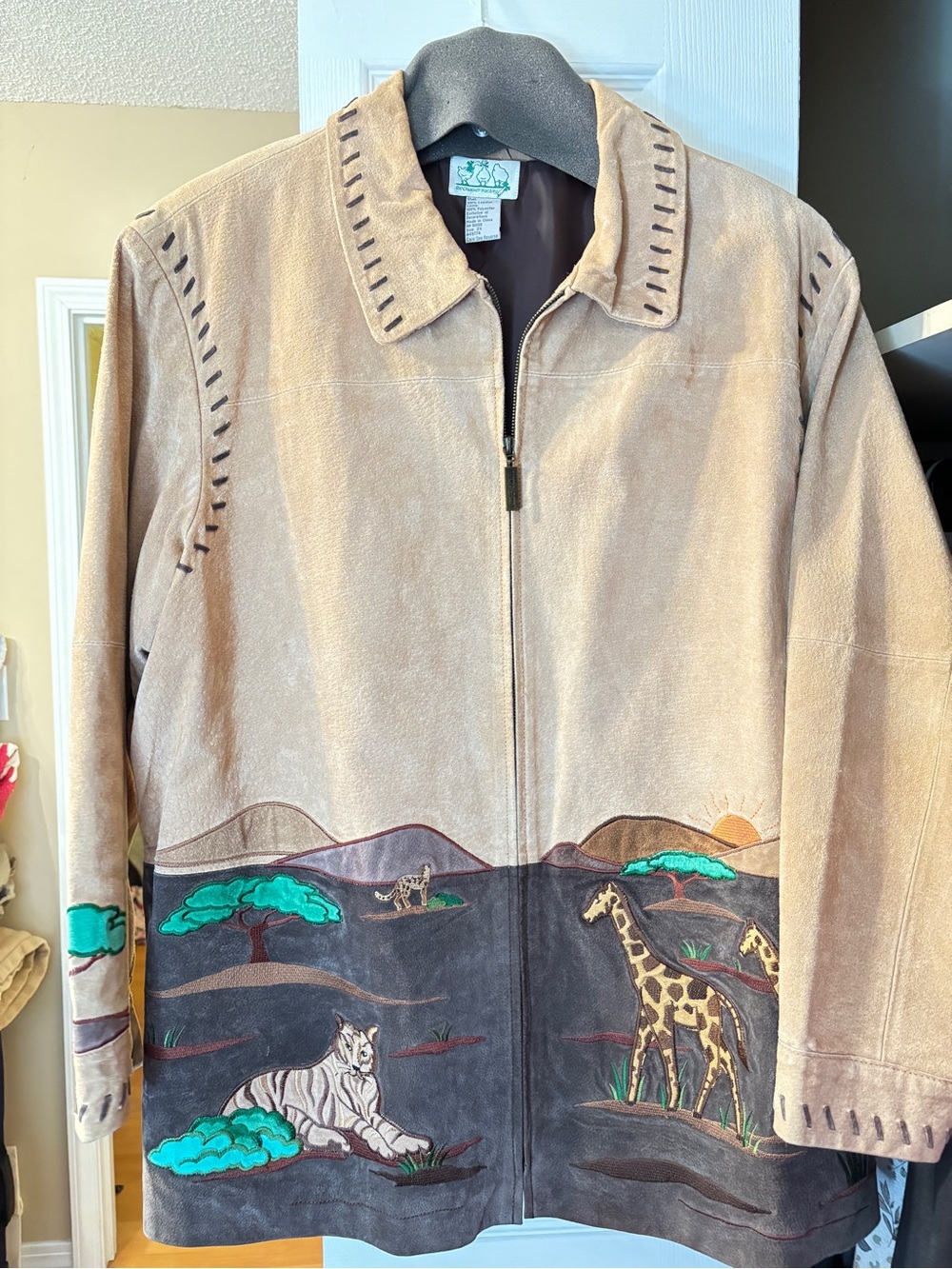 Quacker Factory Beige Suede Jacket with Embroidered Safari Scene